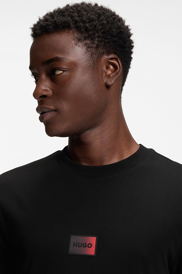 ΜΠΛΟΥΖΑ T-SHIRT HUGO - 001 ΜΑΥΡΟ